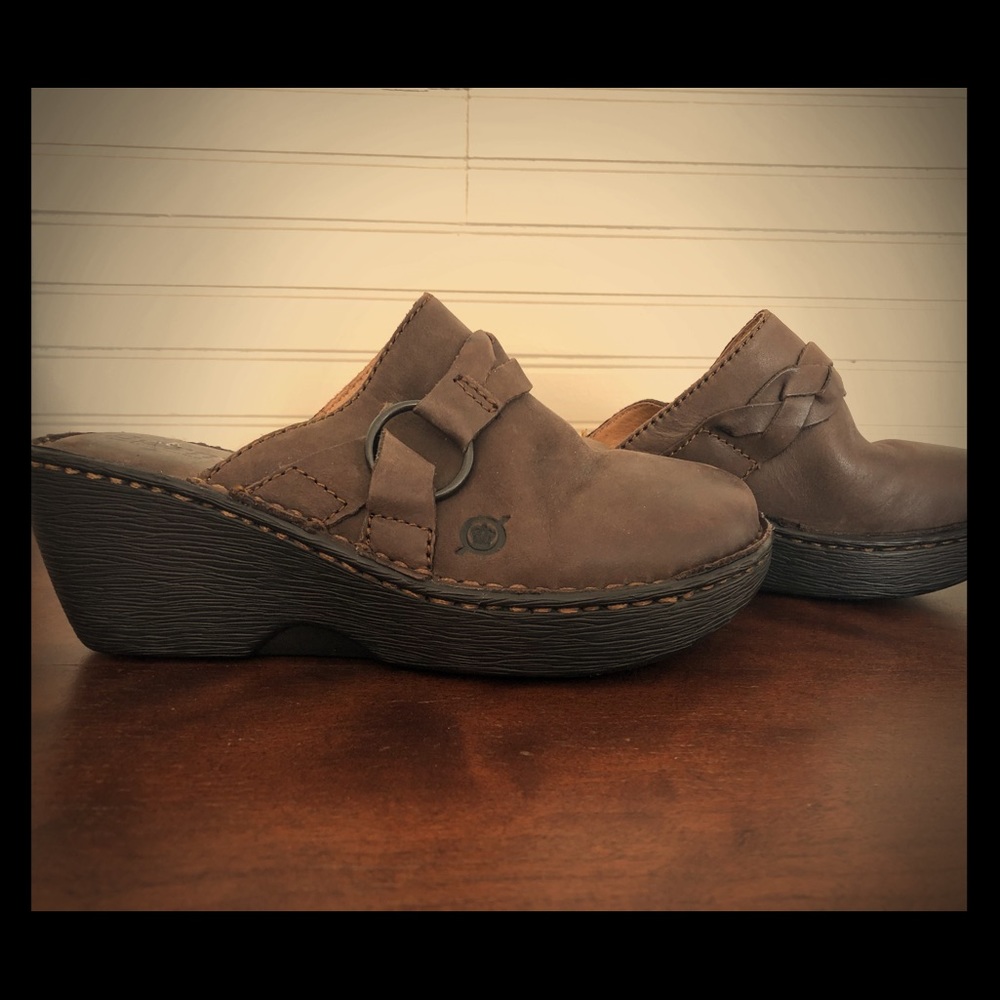 BOC size 6 clogs